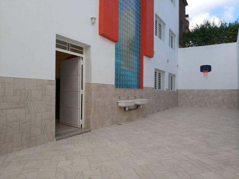 Entrée de l'école – photo 7